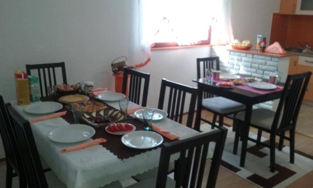 Apartment Melissa Rakovica Bagian luar foto