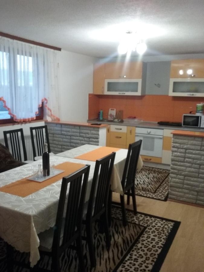 Apartment Melissa Rakovica Bagian luar foto