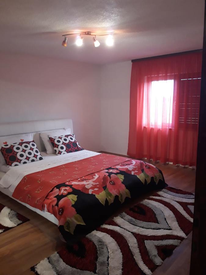 Apartment Melissa Rakovica Bagian luar foto