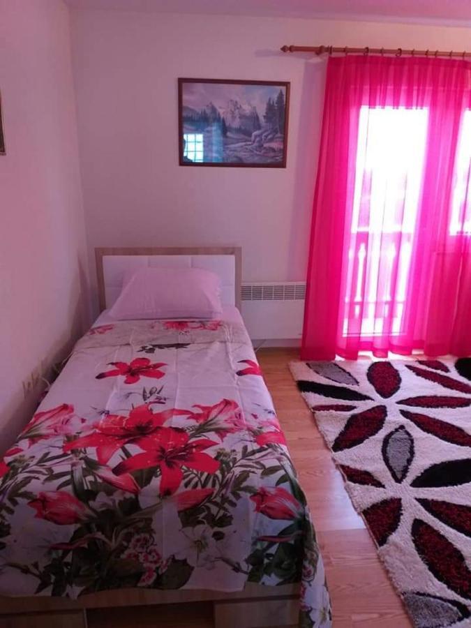 Apartment Melissa Rakovica Bagian luar foto